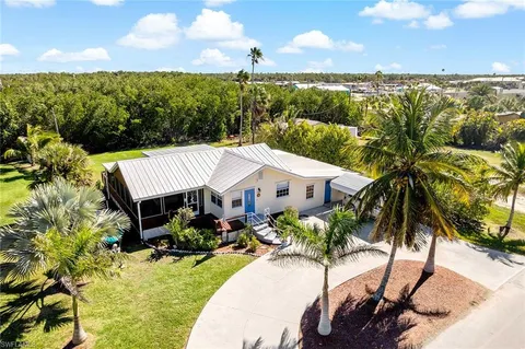 306 Copeland Ave N, Everglades City, FL 34139 - #: 224066840
