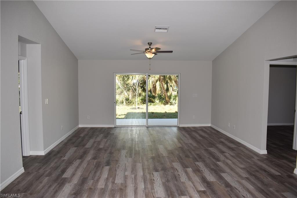 NORTH PORT - Residential Lease