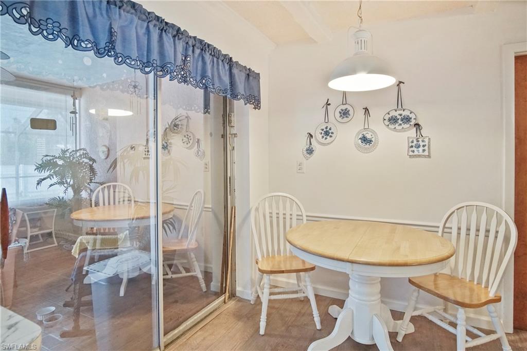 SAN CARLOS PARK - Residential