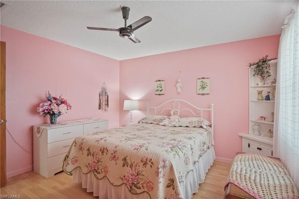 SAN CARLOS PARK - Residential