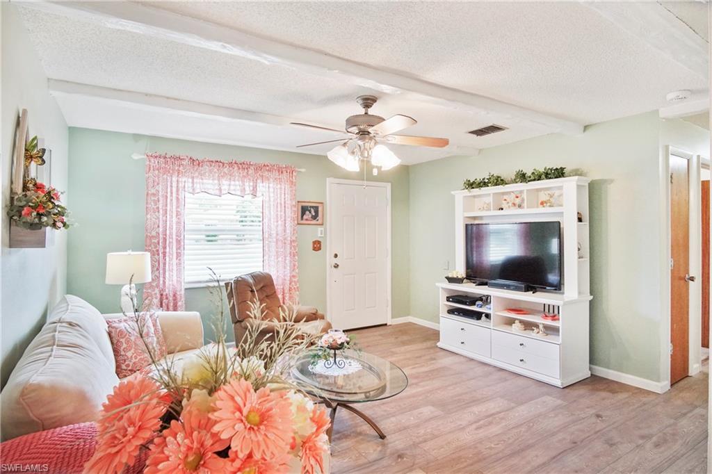 SAN CARLOS PARK - Residential