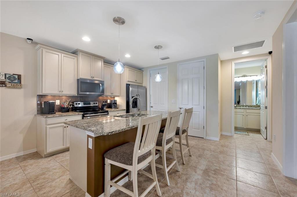 CORAL HARBOR - Residential Lease