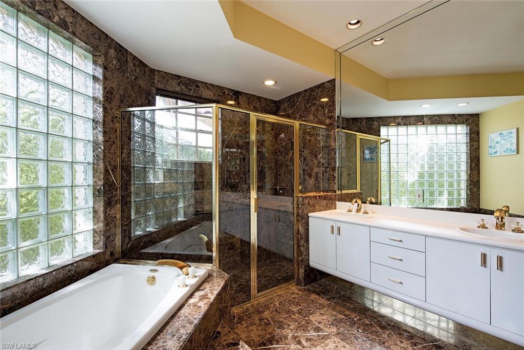 BAY COLONY SHORES - Residential