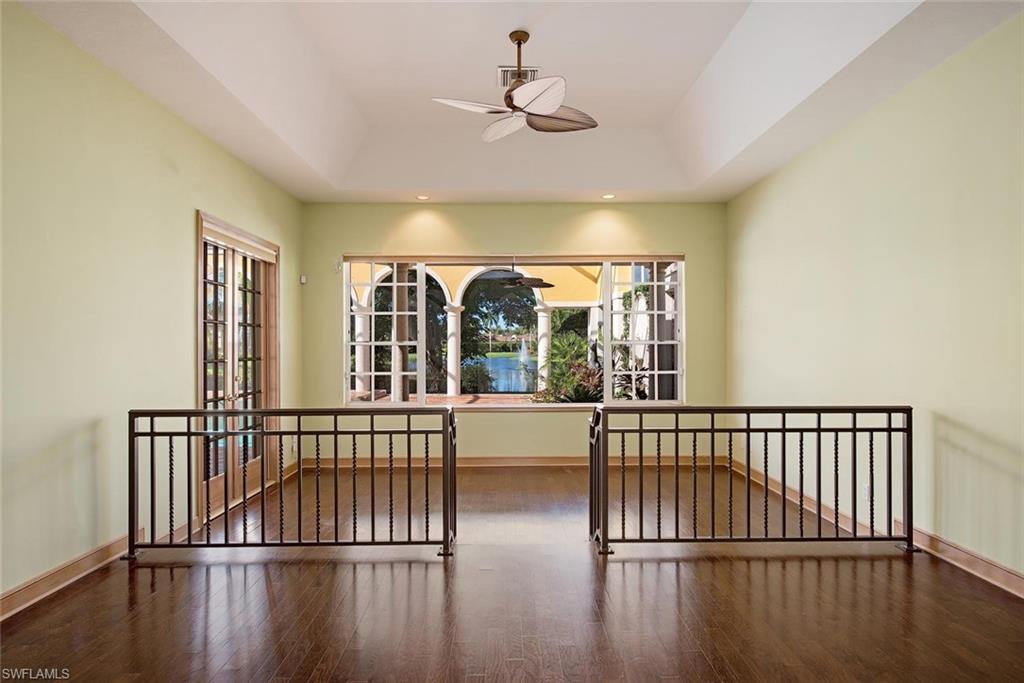 BAY COLONY SHORES - Residential