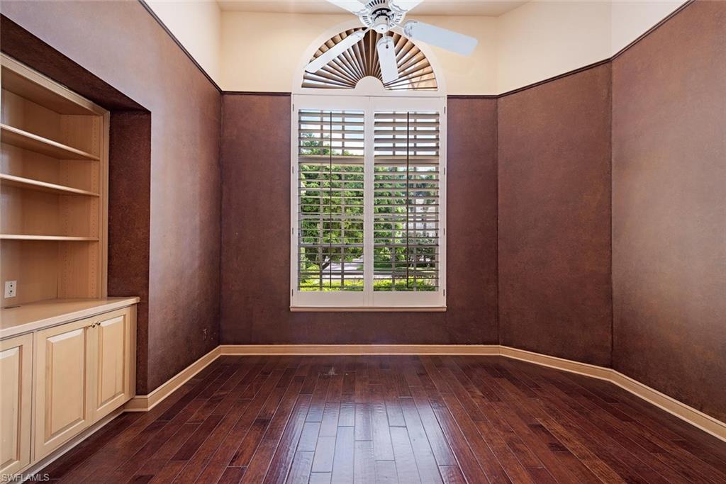 BAY COLONY SHORES - Residential