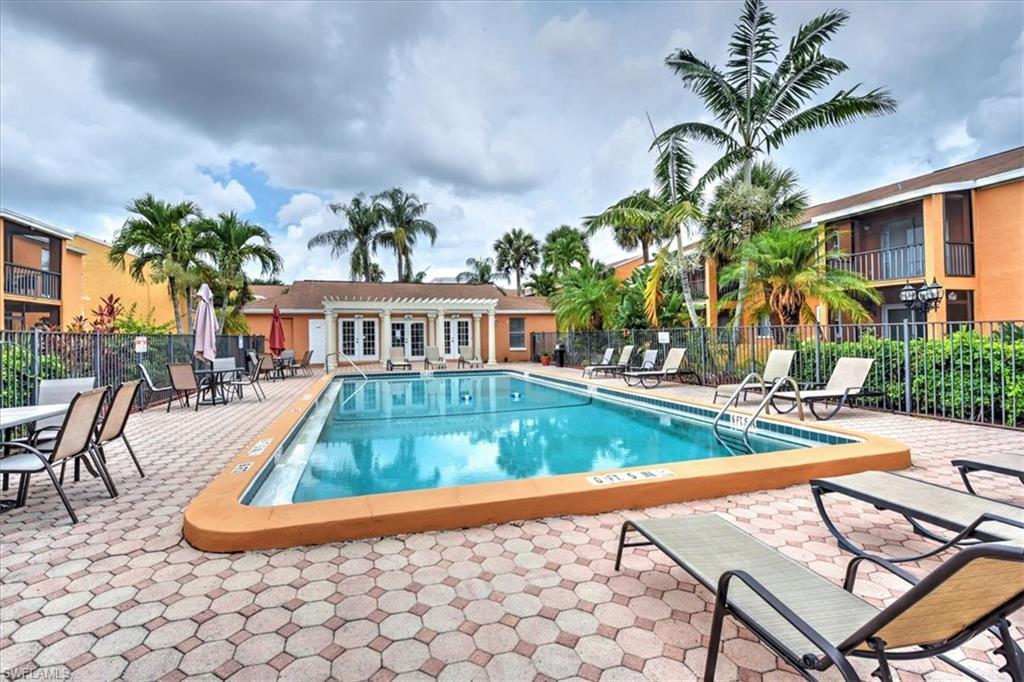 SUNSET POINTE AT FORT MYERS - Residential
