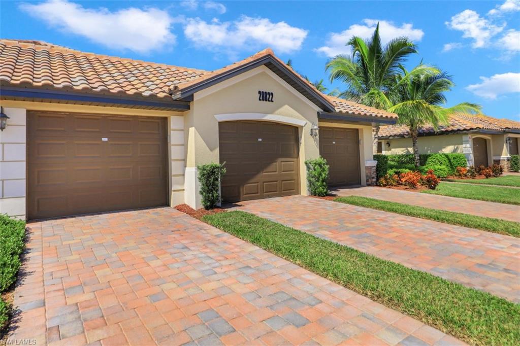 BONITA NATIONAL GOLF AND COUNTRY CLUB - Residential