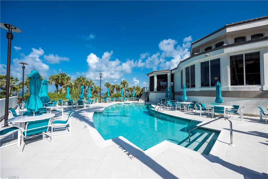 STRAND AT BAY COLONY - Residential