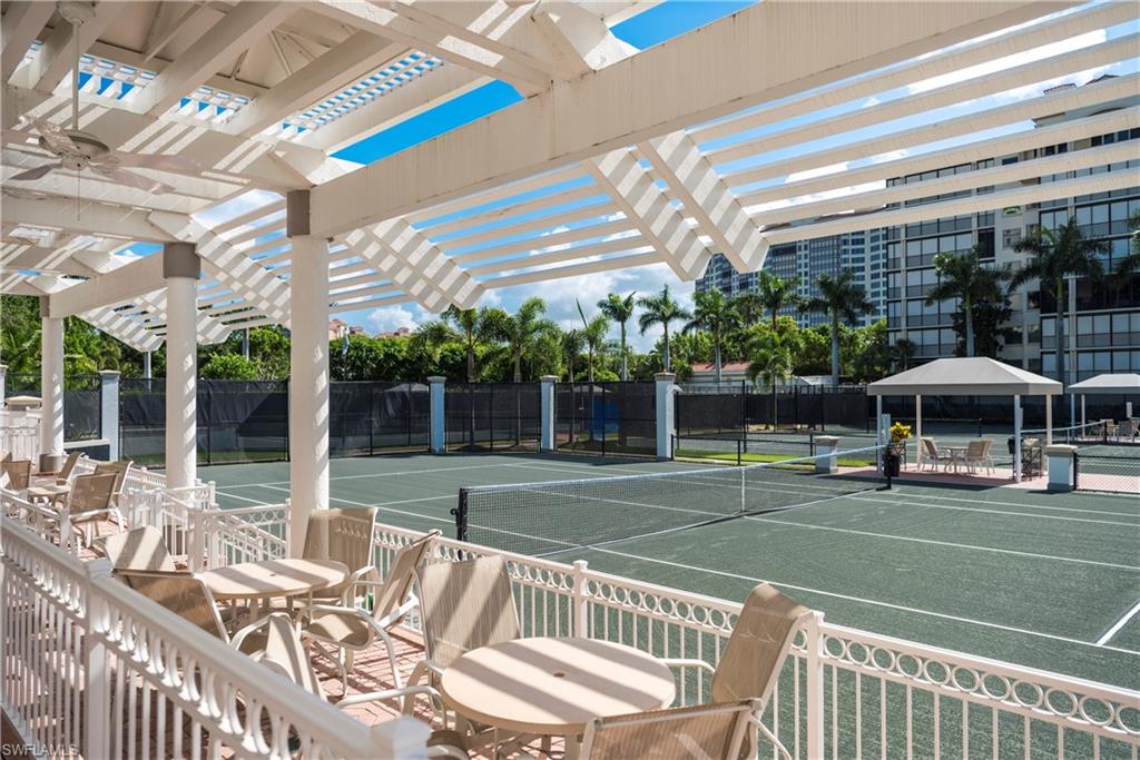 STRAND AT BAY COLONY - Residential