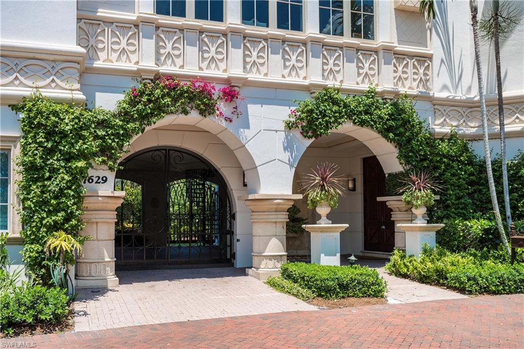 STRAND AT BAY COLONY - Residential