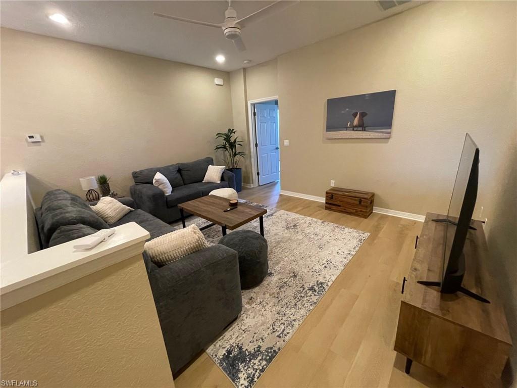 BELLA TERRA - Residential Lease