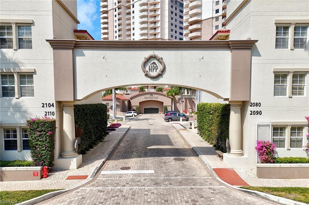 HIGH POINT PLACE - Residential