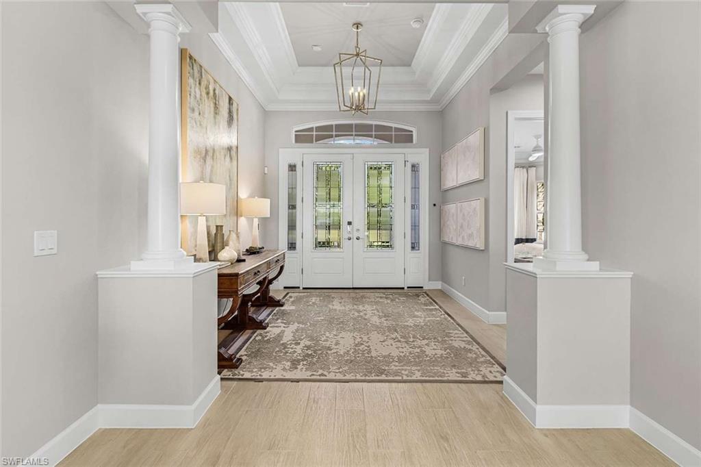 ESPLANADE LAKE CLUB - Residential