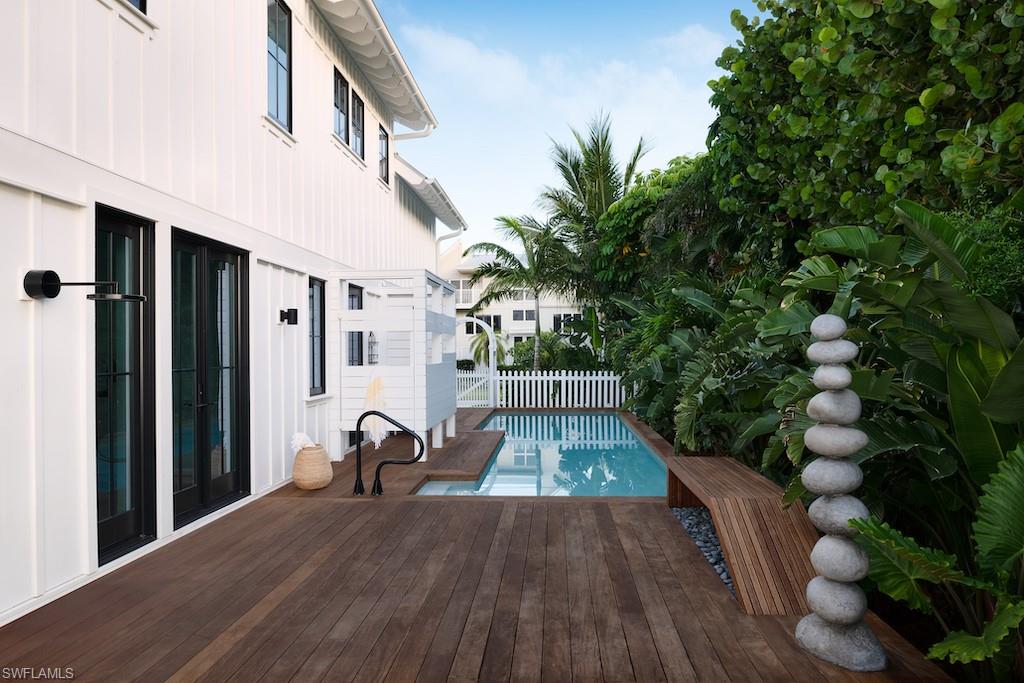 SANIBEL ESTATES - Residential