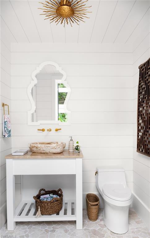 SANIBEL ESTATES - Residential