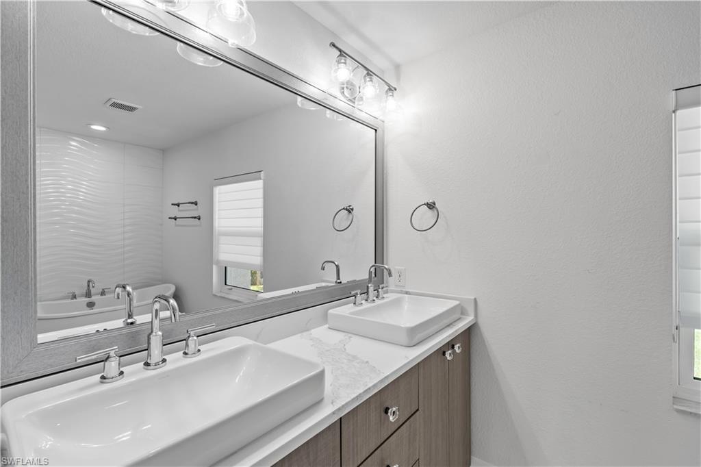 NORTH PORT - Residential