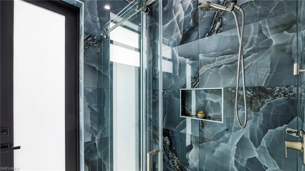 GOLDEN GATE CITY - Residential