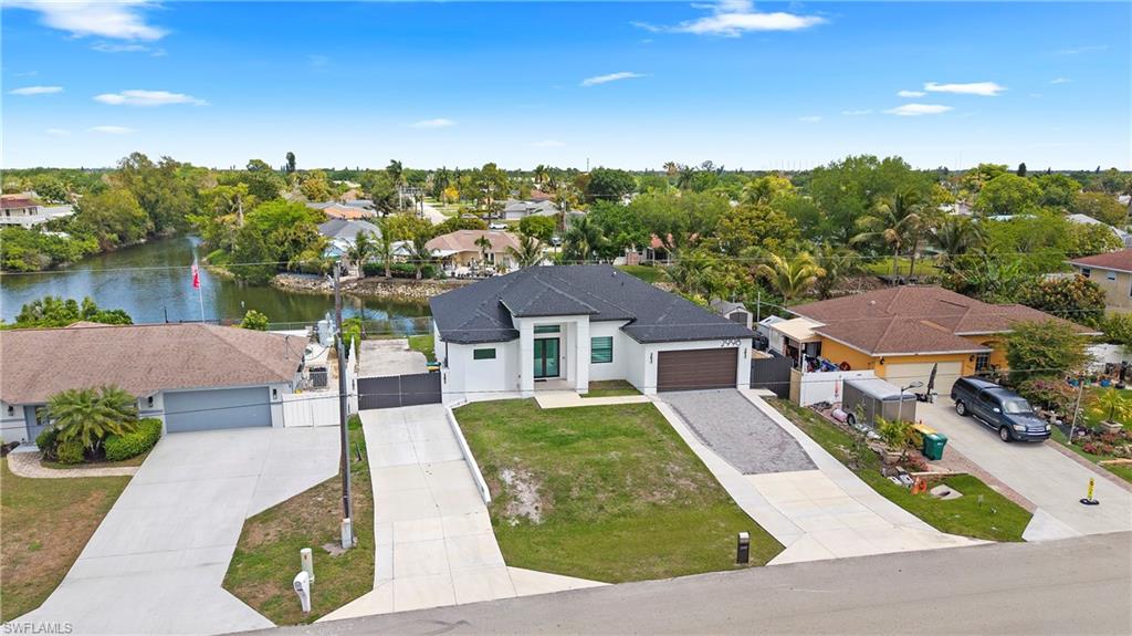 GOLDEN GATE CITY - Residential