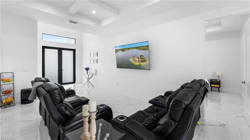 GOLDEN GATE CITY - Residential