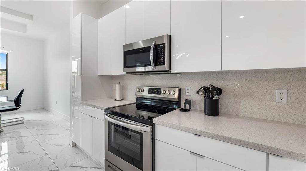 GOLDEN GATE CITY - Residential