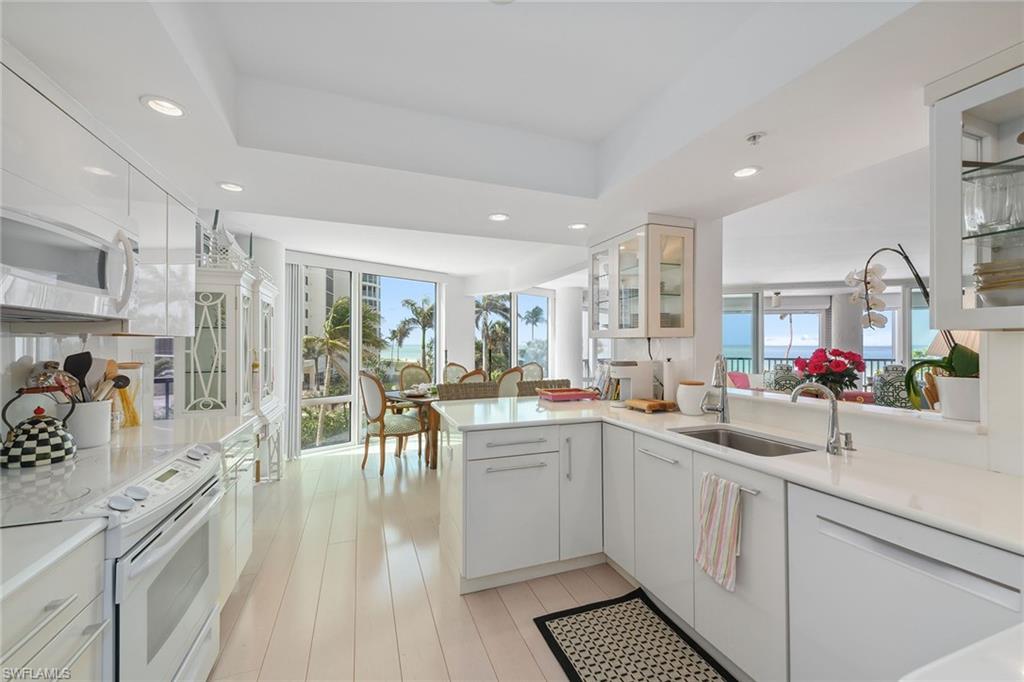 VISTAS AT PARK SHORE - Residential