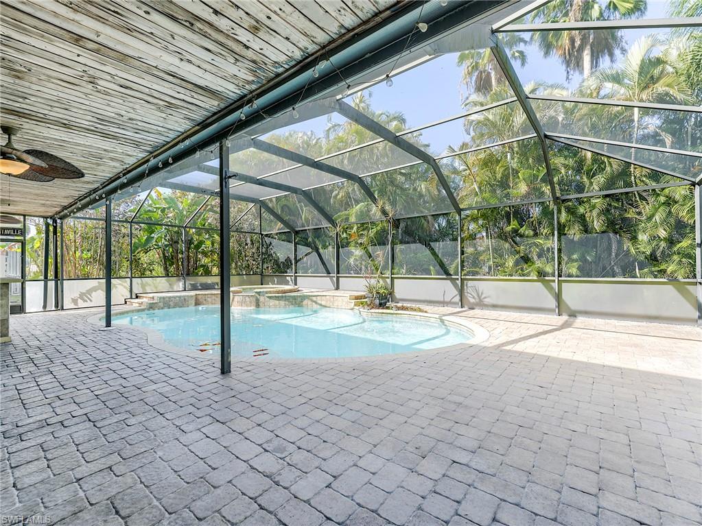 STONEYBROOK - Residential