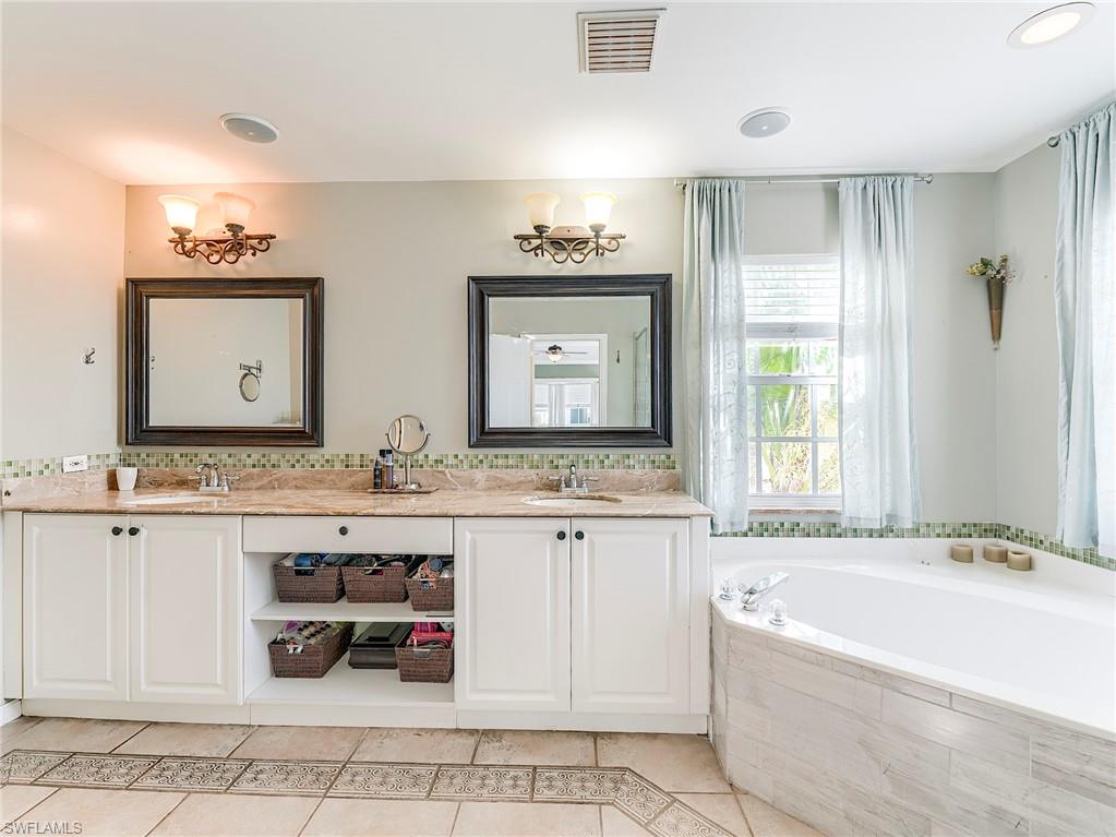 STONEYBROOK - Residential