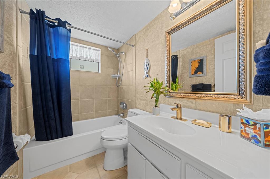 RIVERS CONDO - Residential