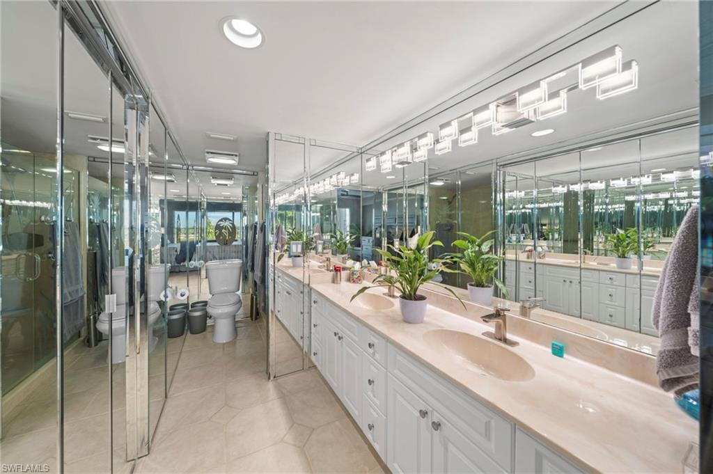 RIVERS CONDO - Residential