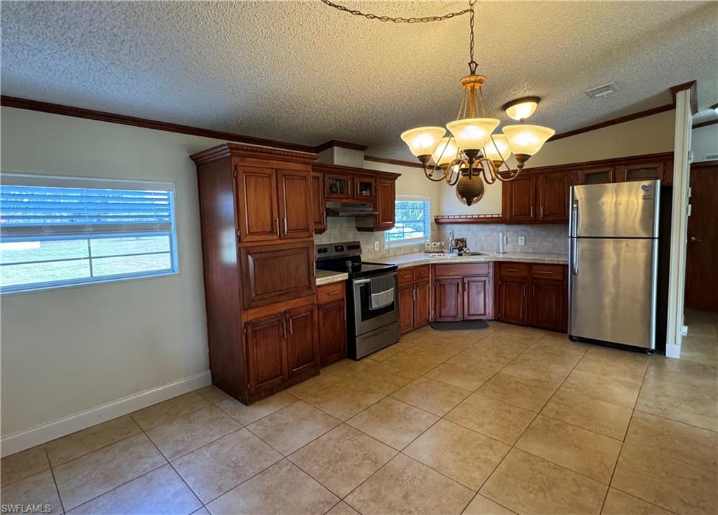 MONTURA RANCH ESTATES - Residential Lease