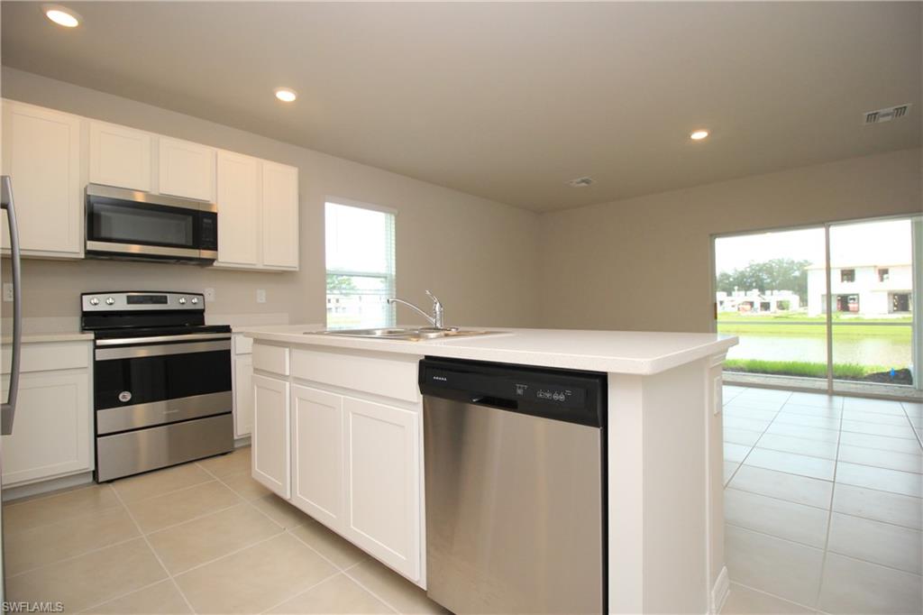 MEADOWOOD - Residential