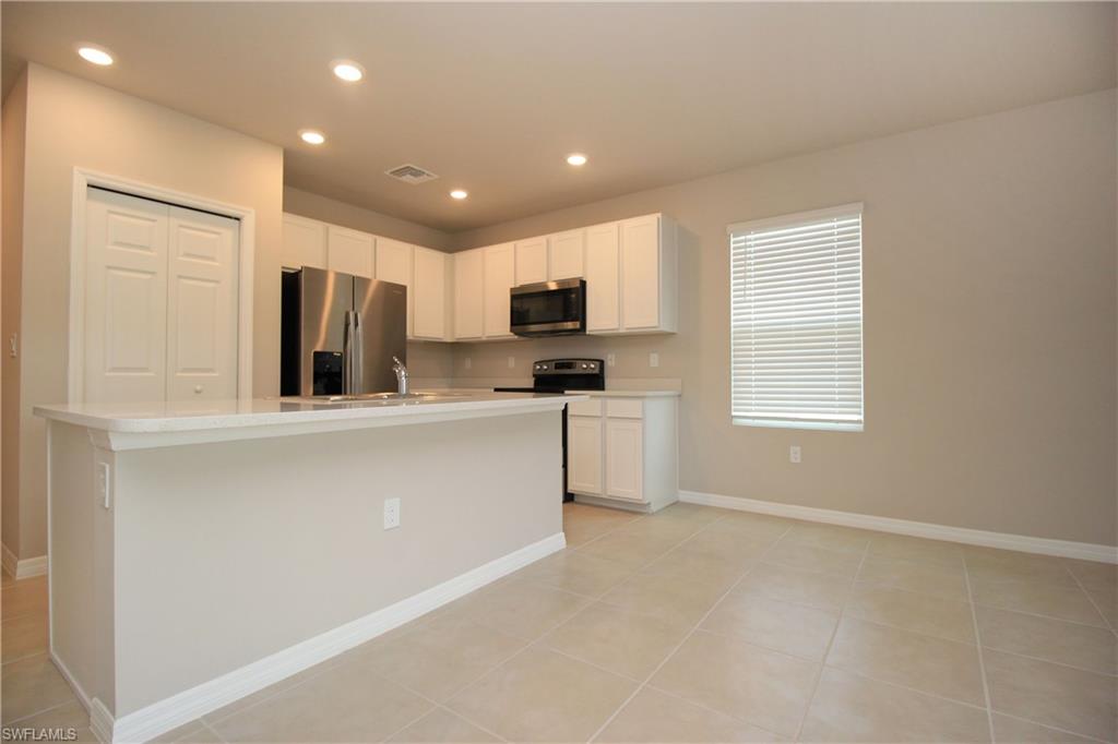 MEADOWOOD - Residential