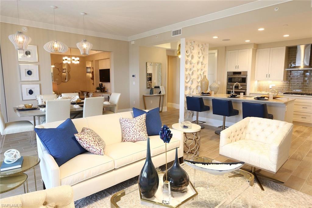 NAPLES SQUARE - Residential Lease