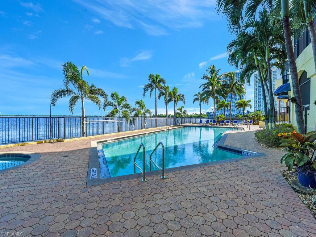 BEAU RIVAGE - Residential