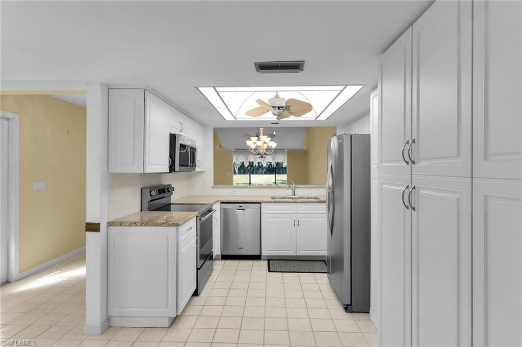 FOXFIRE VILLAS - Residential