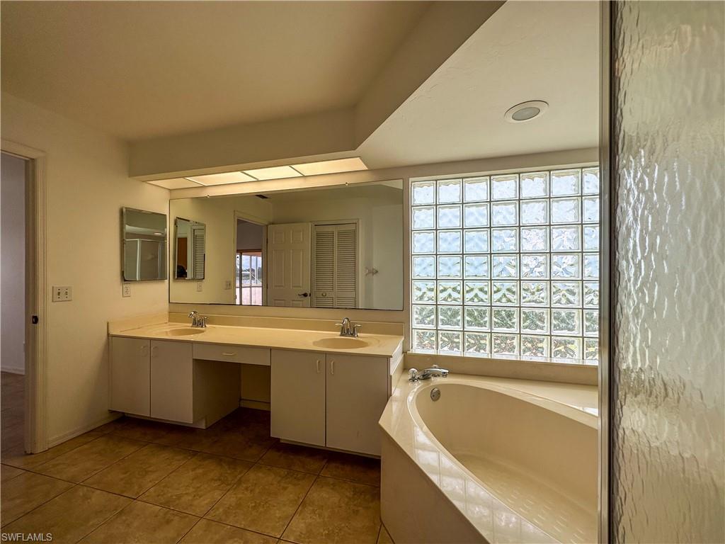 HERONS GLEN - Residential