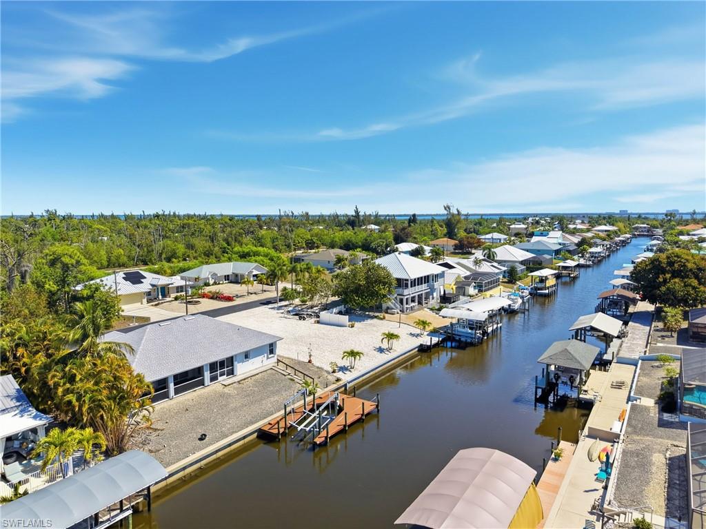 MANATEE BAY UNRECORDED SUBDIVISION - Residential