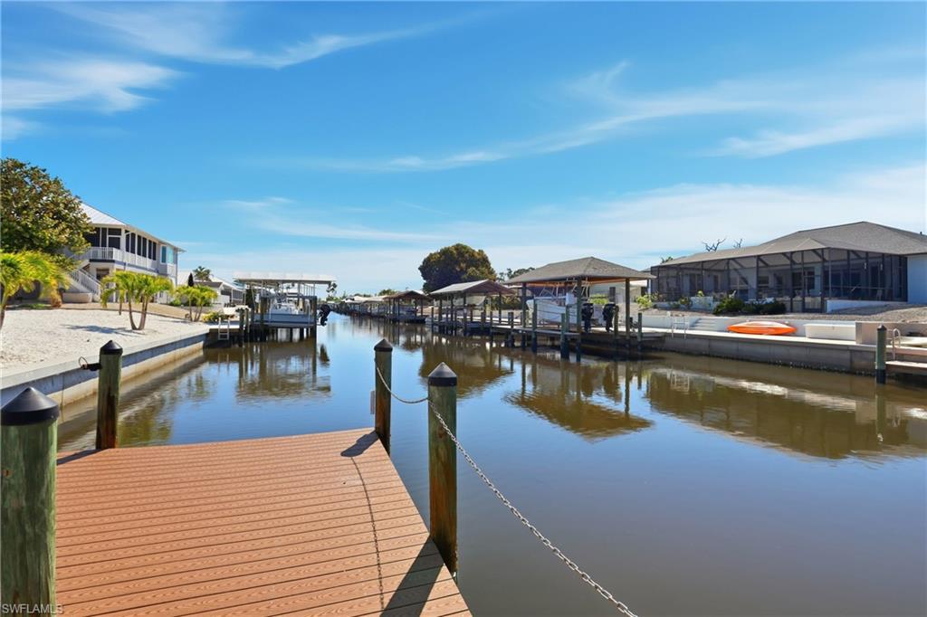 MANATEE BAY UNRECORDED SUBDIVISION - Residential