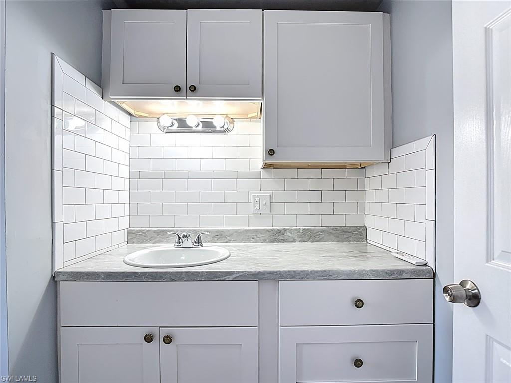 SUNCOAST ESTATE - Residential