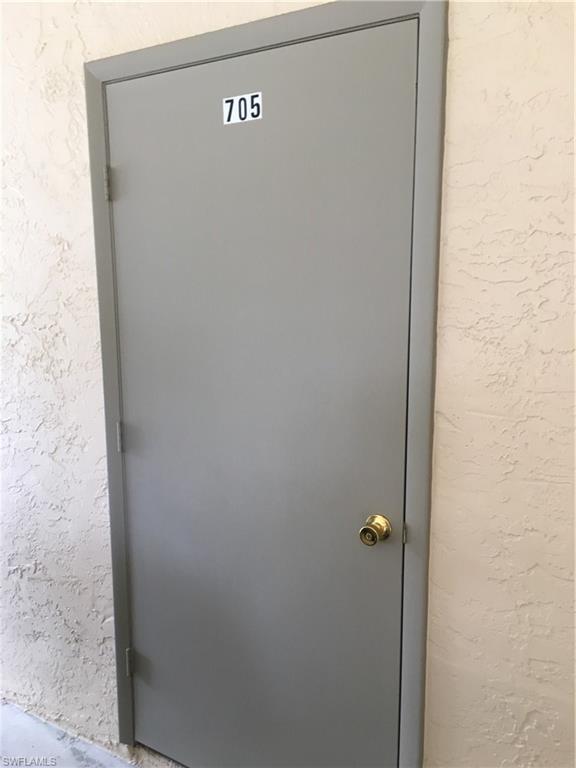 YACHTSMANS COVE - Residential