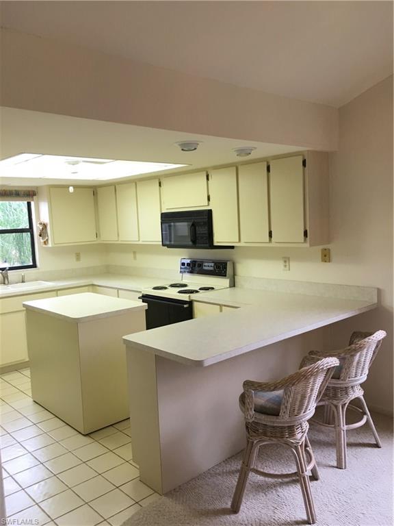 YACHTSMANS COVE - Residential