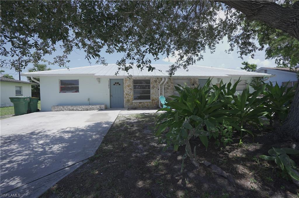 NAPLES TWIN LAKES - Residential Lease