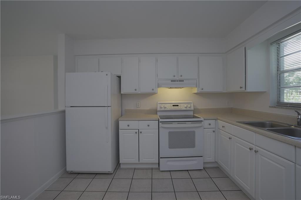 NAPLES TWIN LAKES - Residential Lease