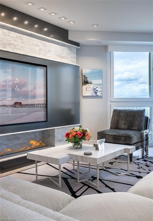 LA MER - Residential