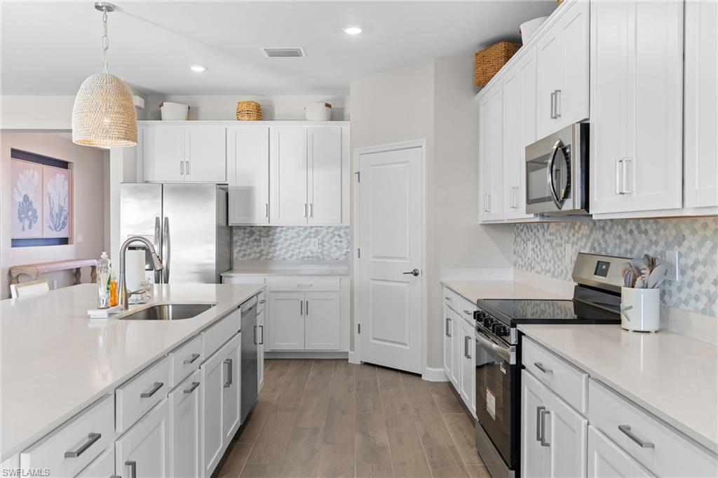 TIMBER CREEK - Residential Lease