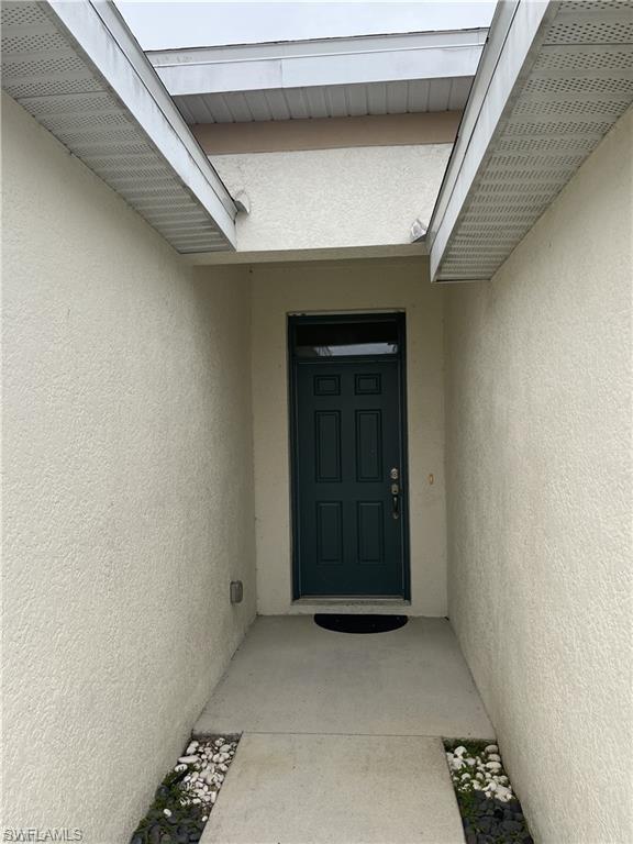 TOWN LAKES - Residential Lease