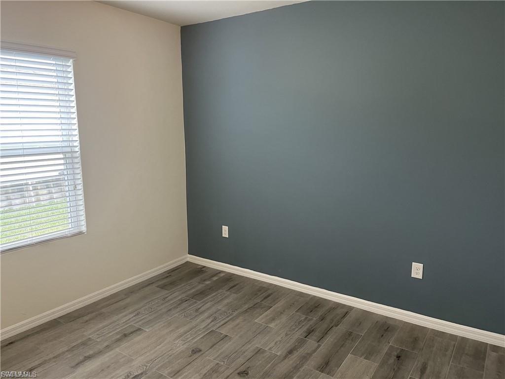 TOWN LAKES - Residential Lease