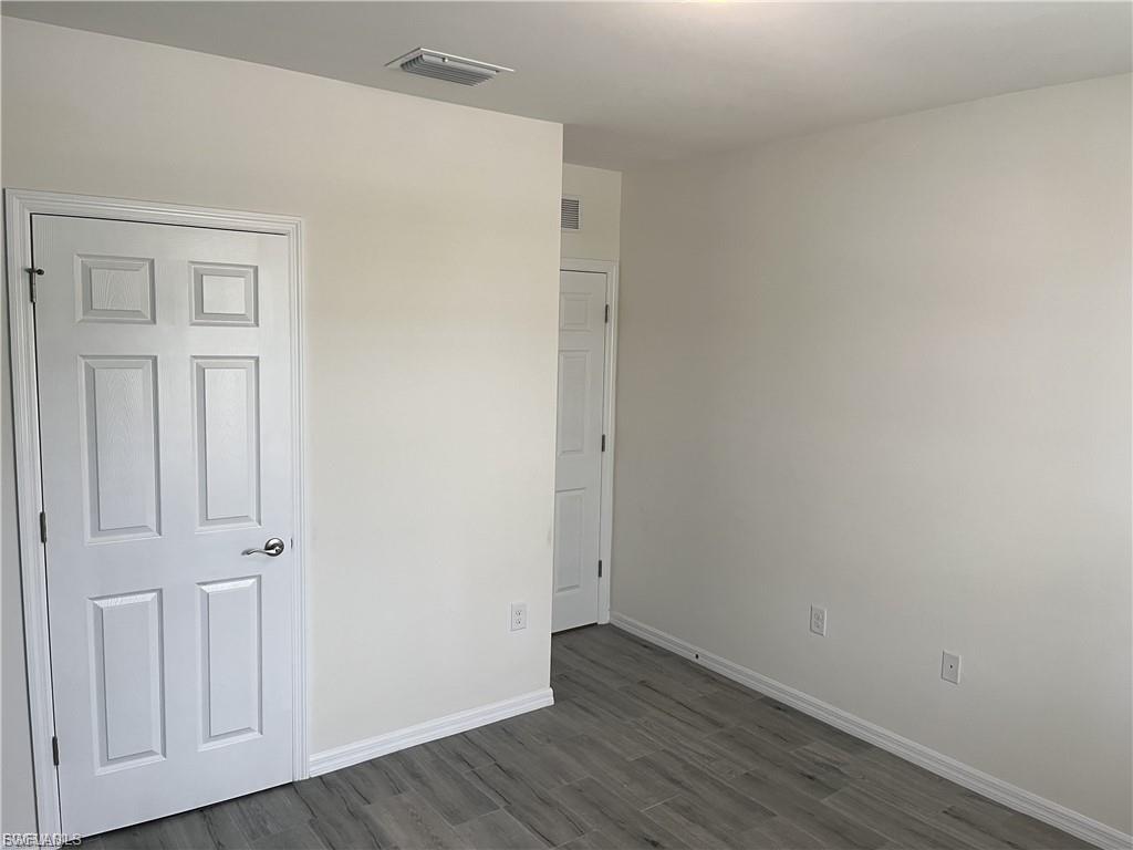 TOWN LAKES - Residential Lease