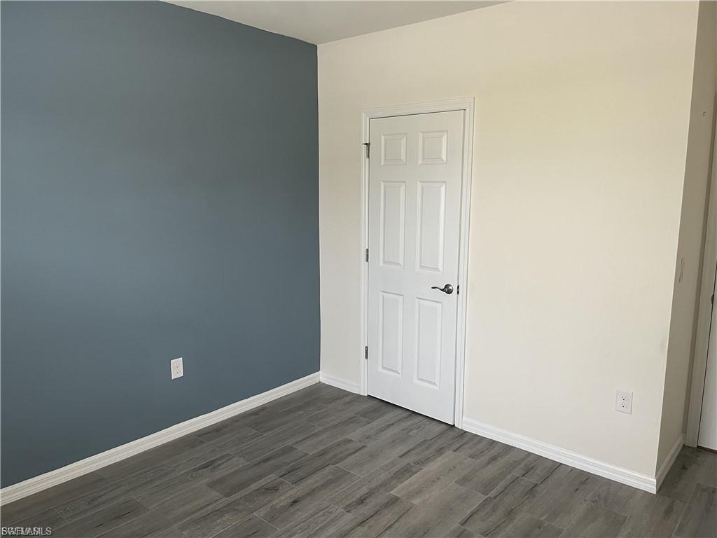 TOWN LAKES - Residential Lease