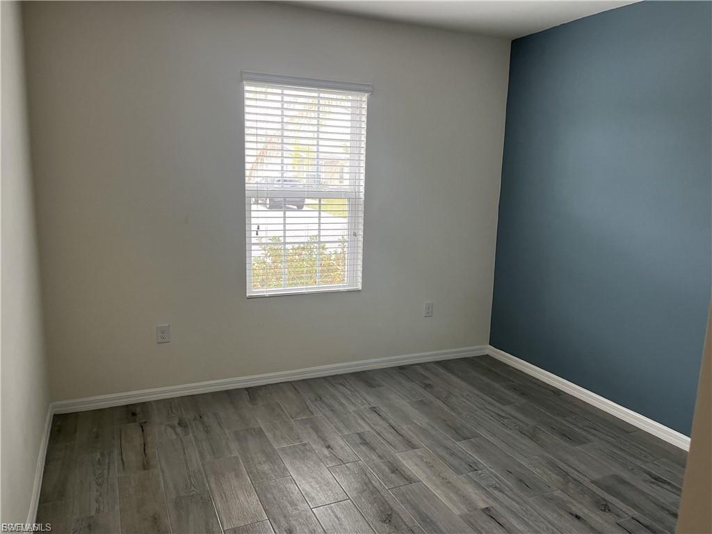 TOWN LAKES - Residential Lease